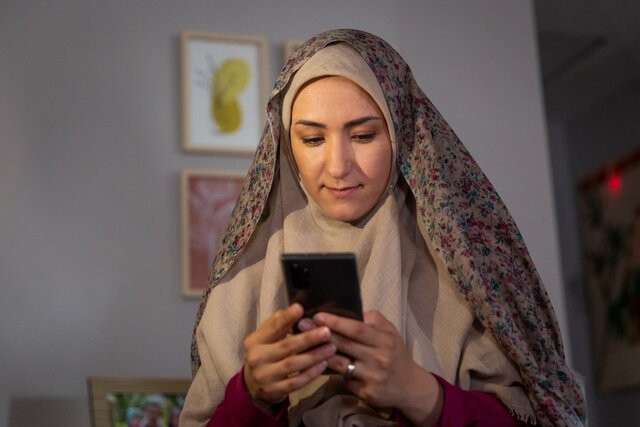 تنوع پوشش/حجاب اسلامی را در خانواده خود امری مقدس، زیبا و زیبا بپذیریم