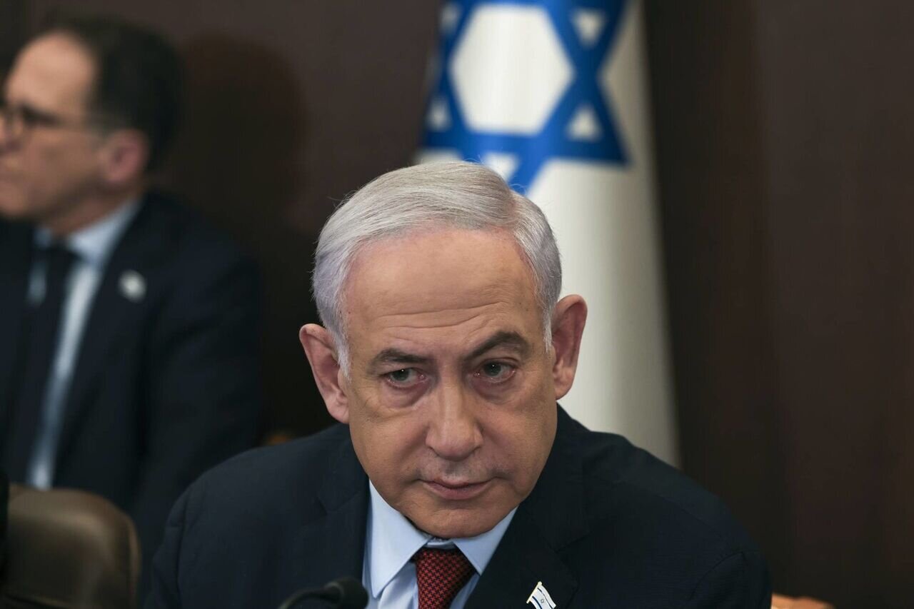 دستور نتانیاهو به کابینه: در مورد ایران اظهارنظر و مصاحبه نکنید/ روزنامه معاریو: نتانیاهو جرات نکرد پاسخ دهد