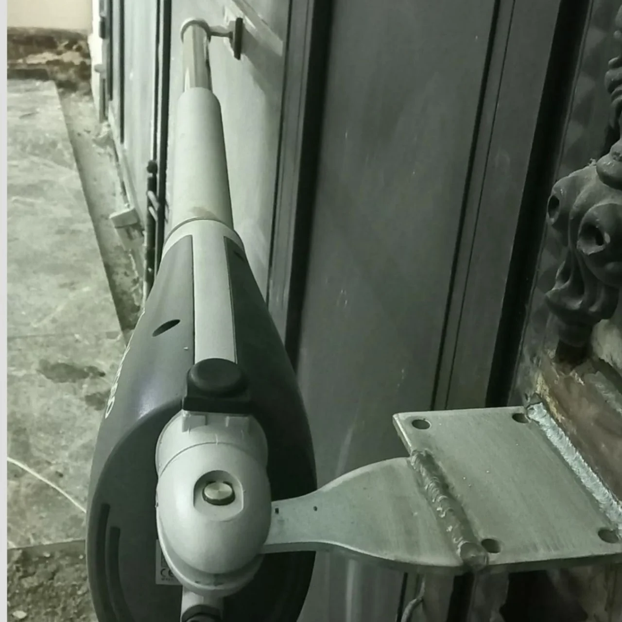 علت بسته نشدن جک پارکینگ