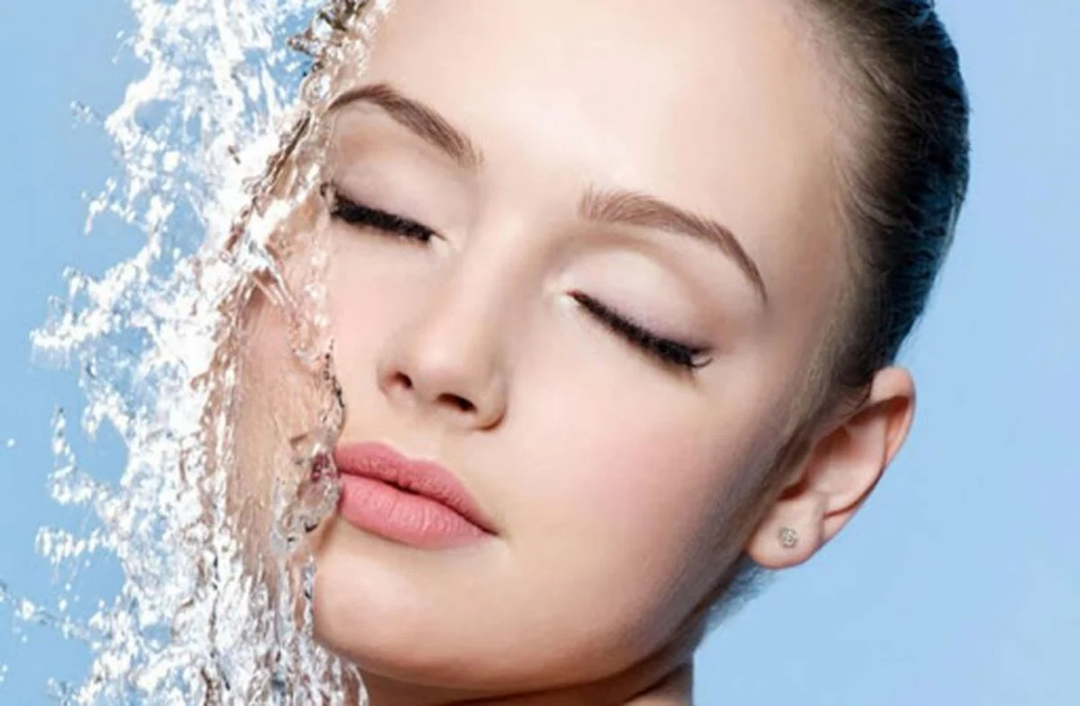 آیا کرم آبرسان برای هر نوع پوستی مناسب است؟ آیا کرم آبرسان برای هر نوع پوستی مناسب است؟