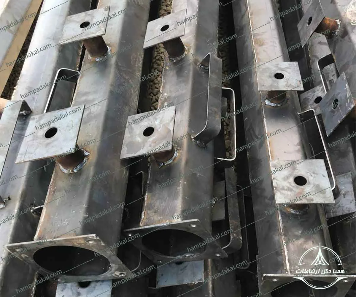 انواع اتصالات دکل مهاری: راهنمای جامع و کاربردی برای مهندسین و نصاب ها