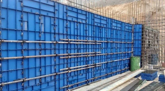 عوامل تأثیرگذار بر قیمت قالب بتن