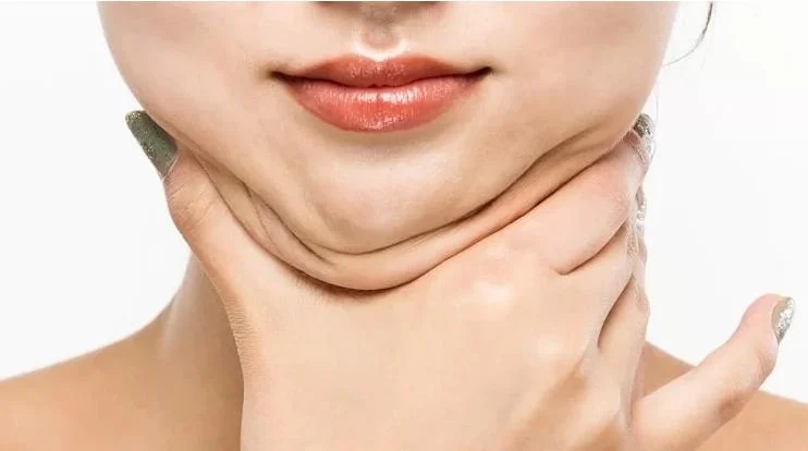 بهترین روش های لاغری و جوانسازی پوست صورت با پی آر پی صورت و ساکشن غبغب در یزد