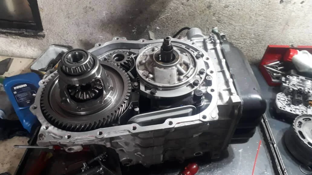 مشکلات گیربکس آزرا : بررسی دقیق و فنی